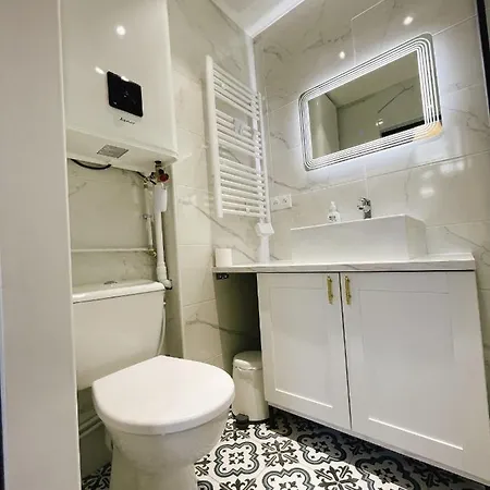 Muguette - Coeur De Vichy- Rdc-veranda Sur La Terrasse Daire